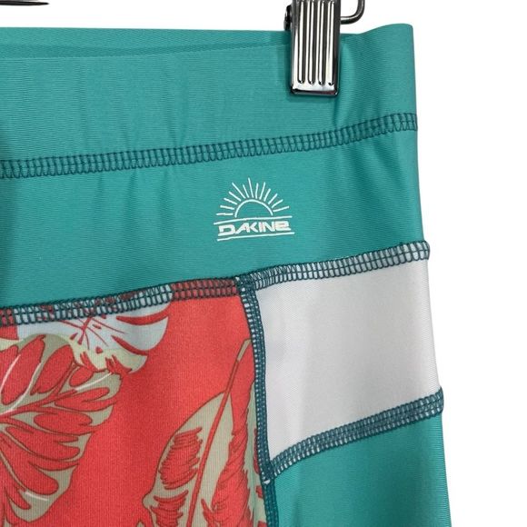 DAKINE Persuasive Surf Leggings UPF Sun Protection Waikiki M - Picture 5 of 9